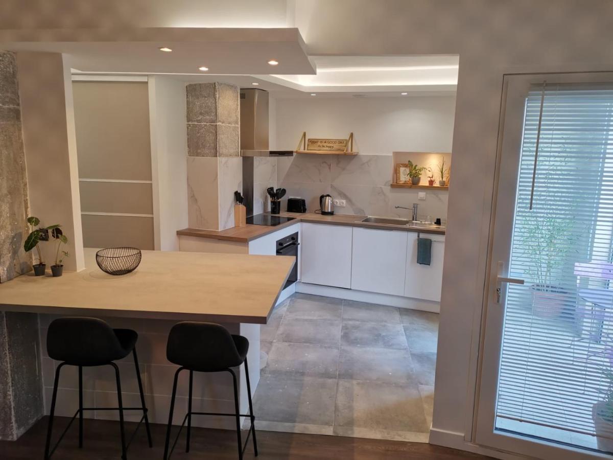 Tres Bel Appartement Central, Au Calme Avec Balneo Perpignan Kültér fotó